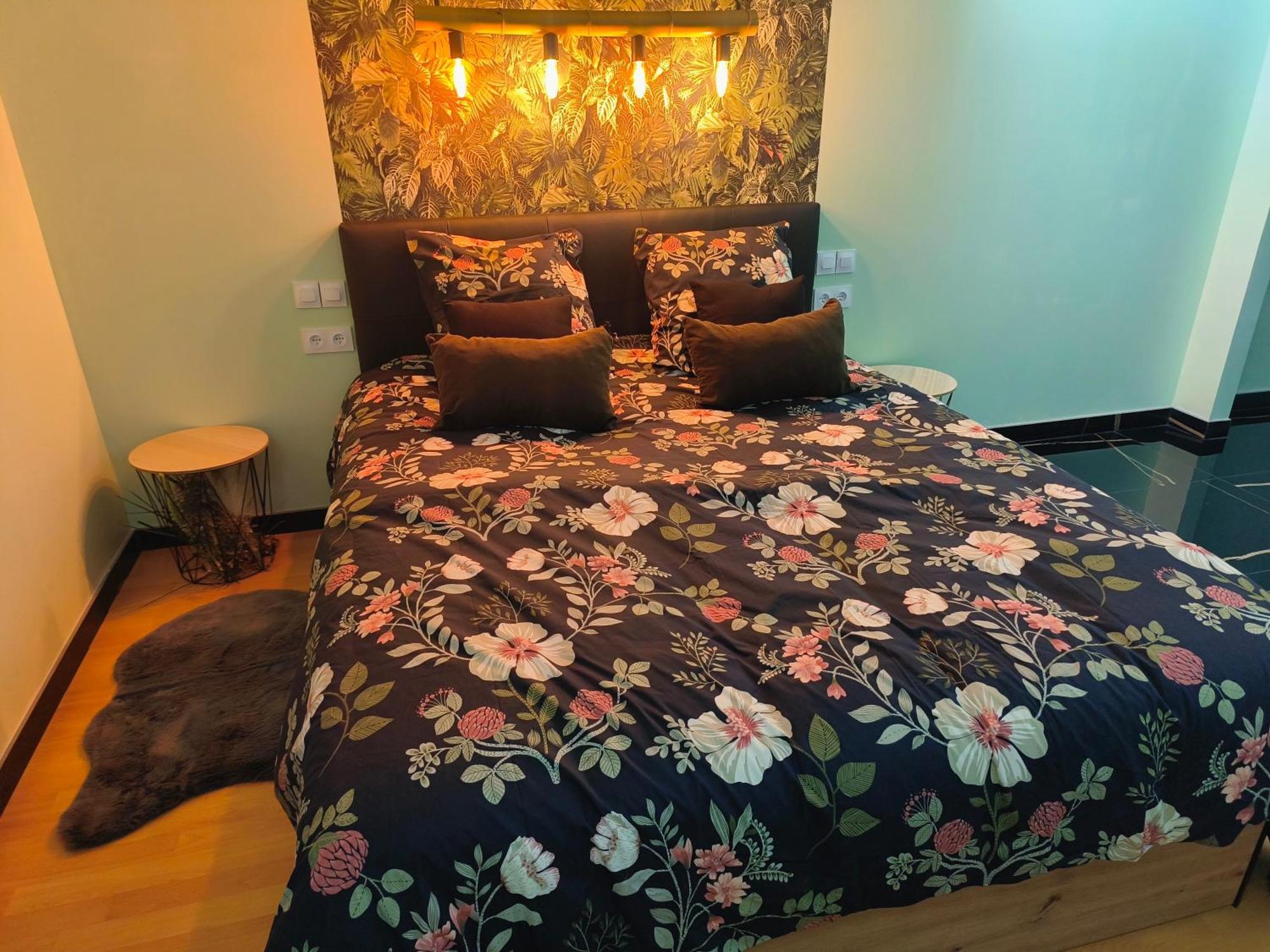 Bed and Breakfast Vegetal Jungle Blaye-Les-Mines Exterior foto